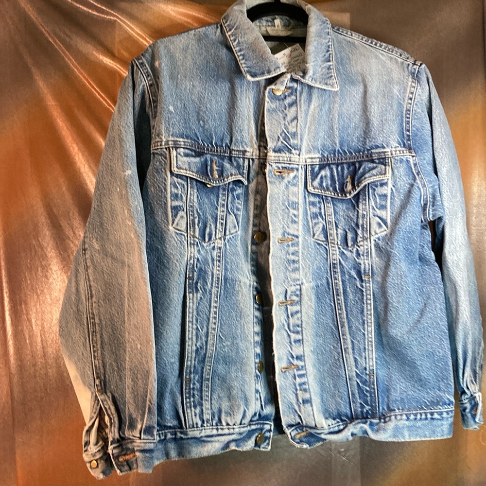 Vintage distressed 80’s jean jacket by “Combinations” 46”‎ chest 352